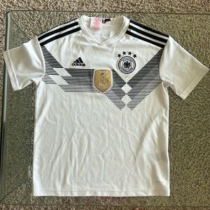 Adidas FIFA 2014 Germany team jersey deutscher Fussball bund size Youth M